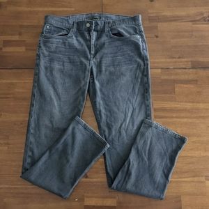 SALE! Joe's Jeans Brixton Straight+Narrow 34x33